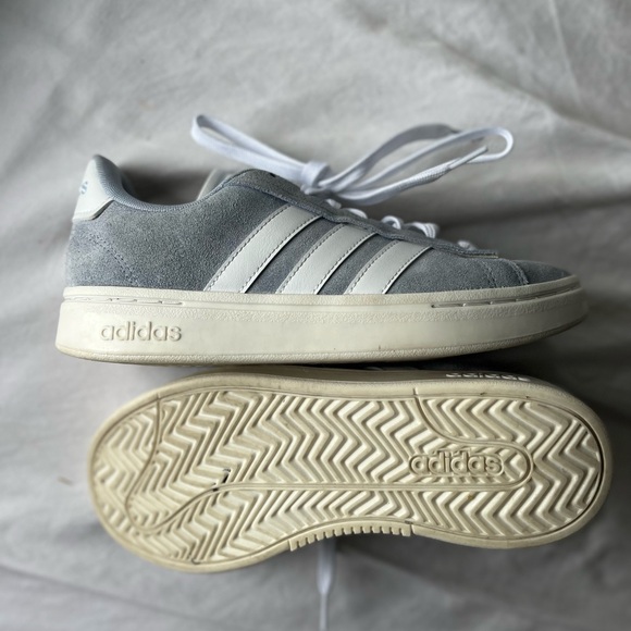 adidas grand court alpha sneaker blue size 8.5 women’s - Picture 3 of 4